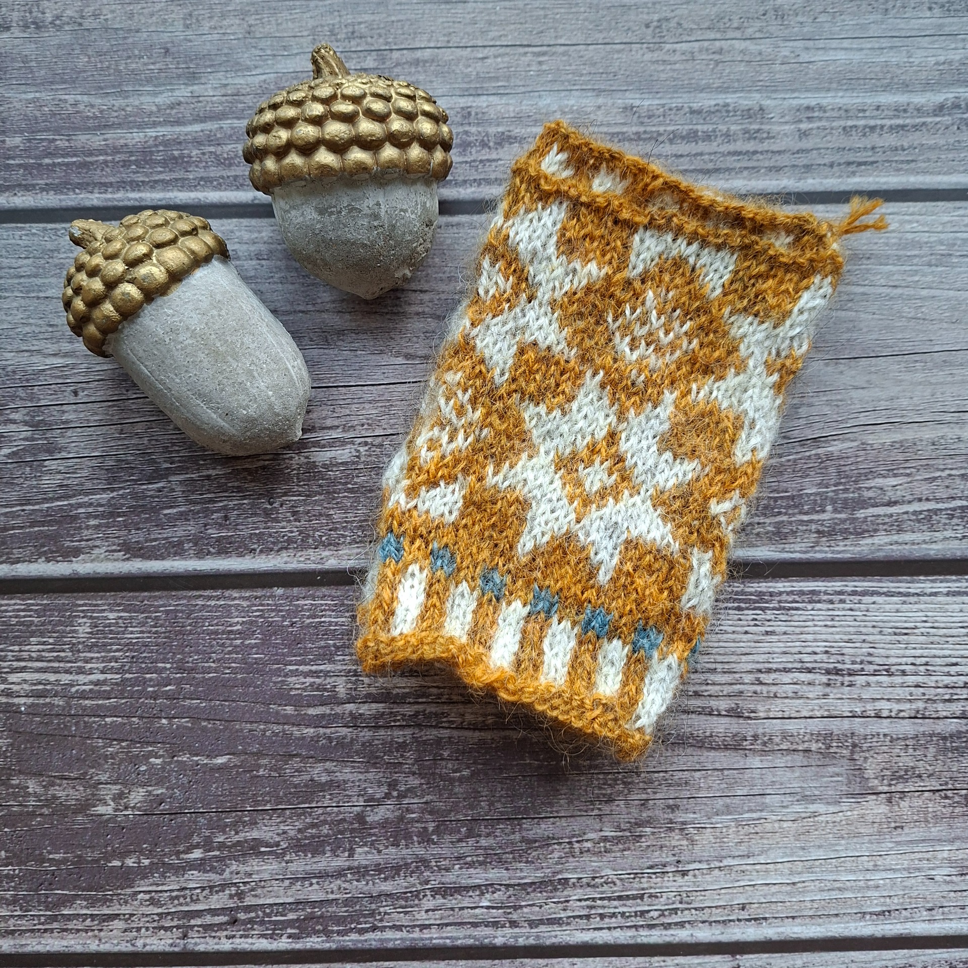 Handledsvärmare, Gul (ca. 15cm) Pris: 350:- + Frakt